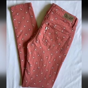 Levi's 535 Legging Jeans Juniors Size 27 Low Rise Paisley Coral Denim Jeggings
